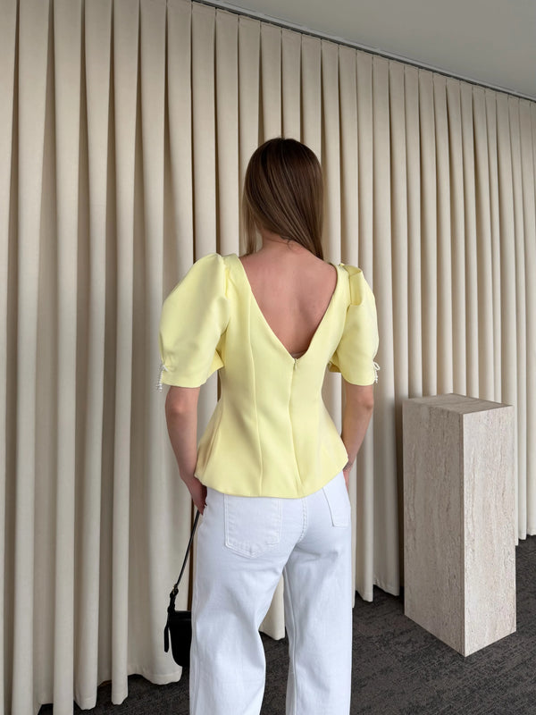 Sarı Kolu İnci Fiyonk Detaylı Bluz - 5001