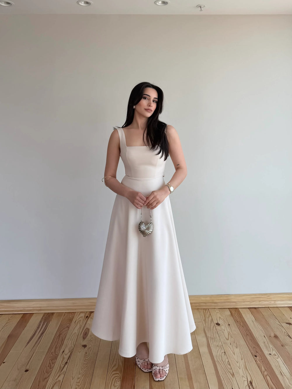 Bej Beli Fiyonklu Prenses Model Elbise - 3333