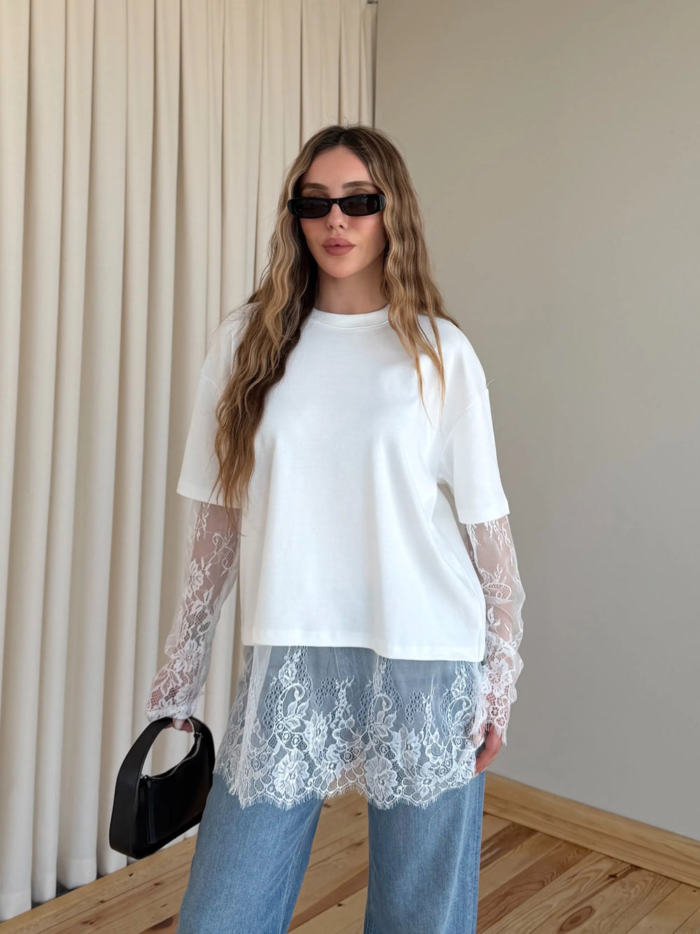 Açık Ekru Eteği Kolları Dantel Tshirt - 261031
