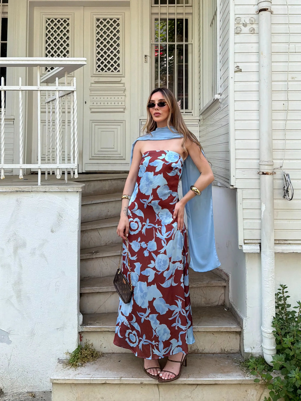Mavi Çiçek Desenli Straplez Fularlı Elbise - 3423
