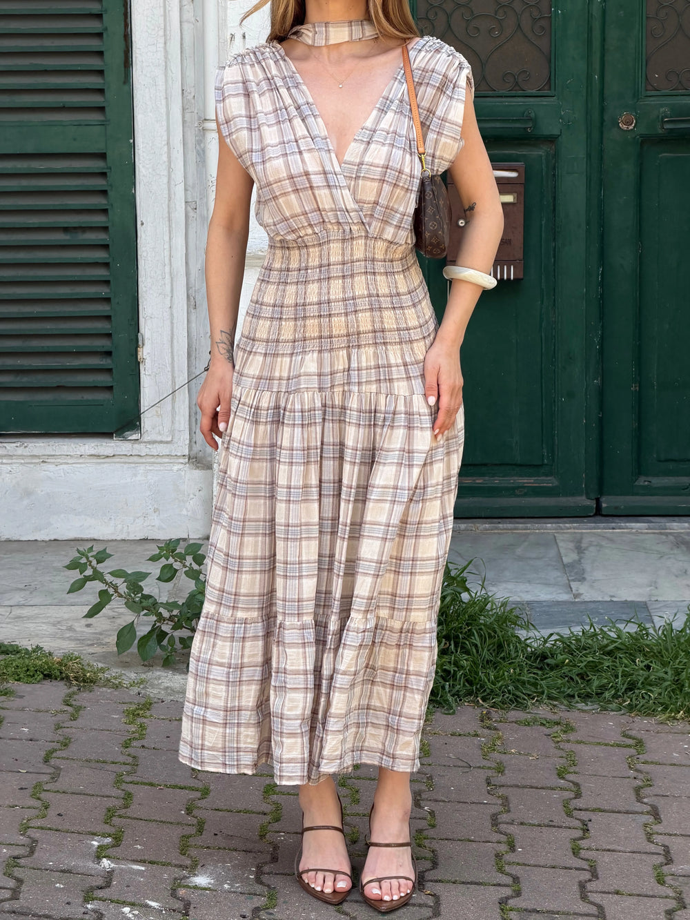 Krem Bel Lastikli Ekose Midi Elbise - 3426