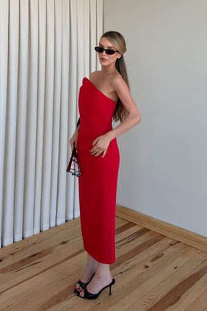 Kırmızı Tasarım Yaka Yırtmaçlı Uzun Elbise - 8581