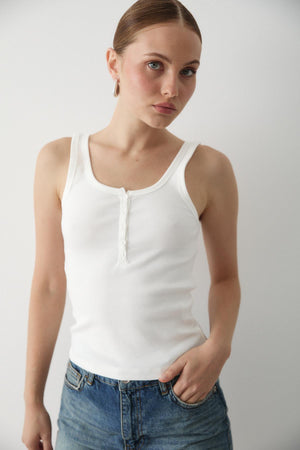 Açık Ekru Önden Düğmeli Atlet