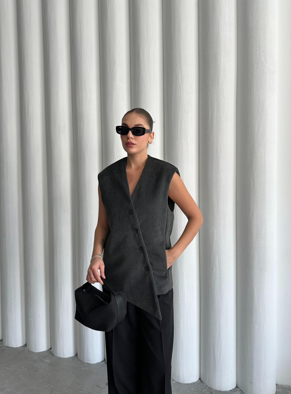 Antrasit Venedik Çapraz Düğmeli Yelek
