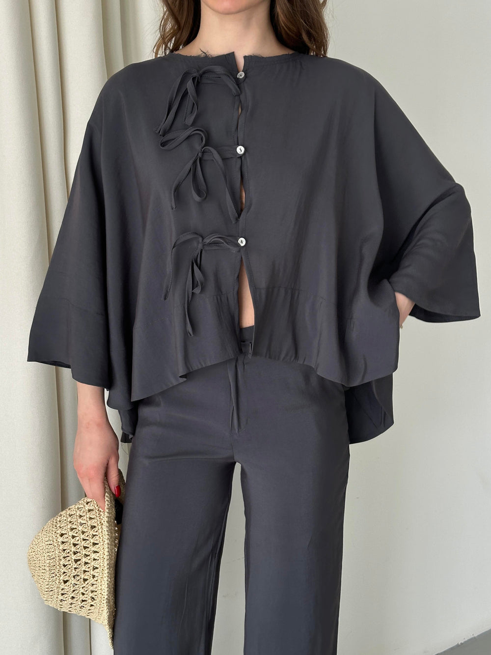 Antrasit Yarasa Kol Bağcık Düğme Detaylı Takım