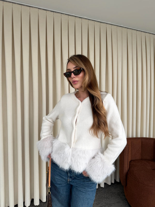 Ekru Kolları Kürklü Hırka - 251104