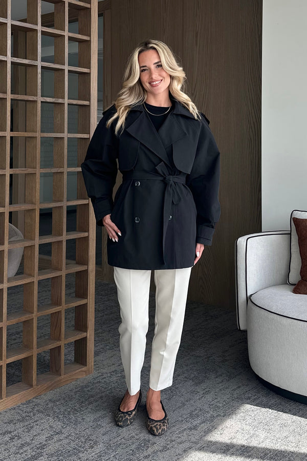 Siyah Miyabi Rüzgarlık Detaylı Kuşaklı Kısa Trençkot - 7556