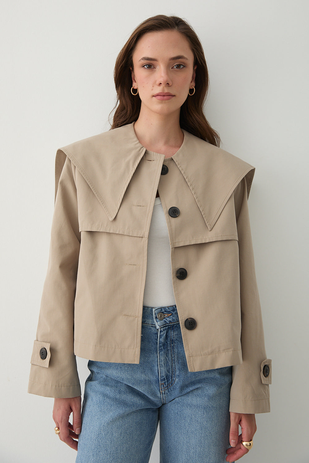 Bej Sakura Geniş Yaka Kısa Trençkot - 7530