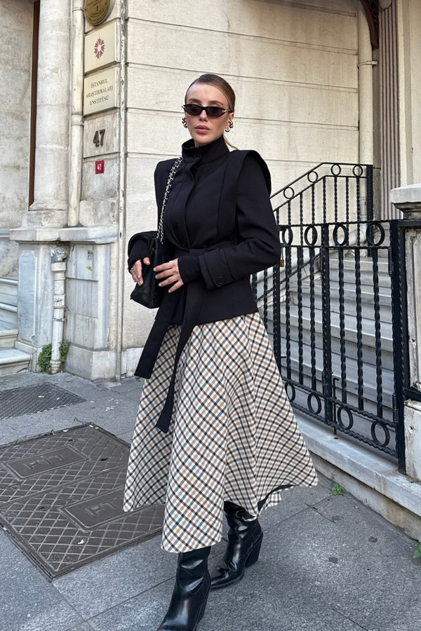 Siyah Vatkalı Kuşaklı Kaşe Ceket - 1001