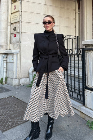 Siyah Vatkalı Kuşaklı Kaşe Ceket - 1001