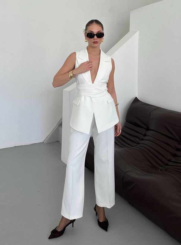 Beyaz Eliana Kuşaklı Yelek Pantolon Takım