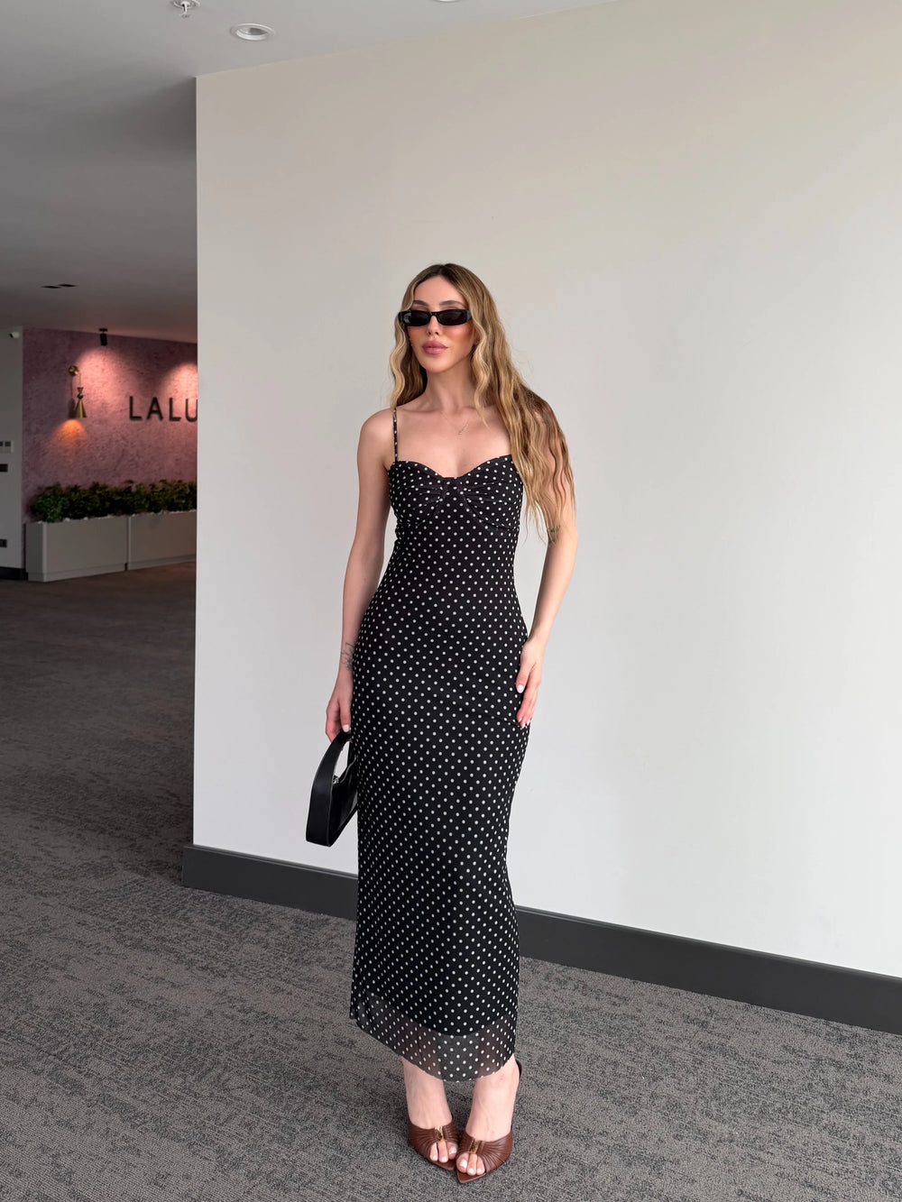 Siyah İp Askılı Puantiyeli Uzun Elbise - 5091