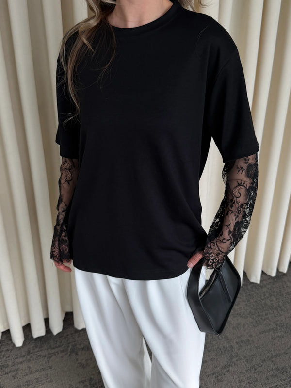 Siyah Kolları Dantelli Bluz - 1049