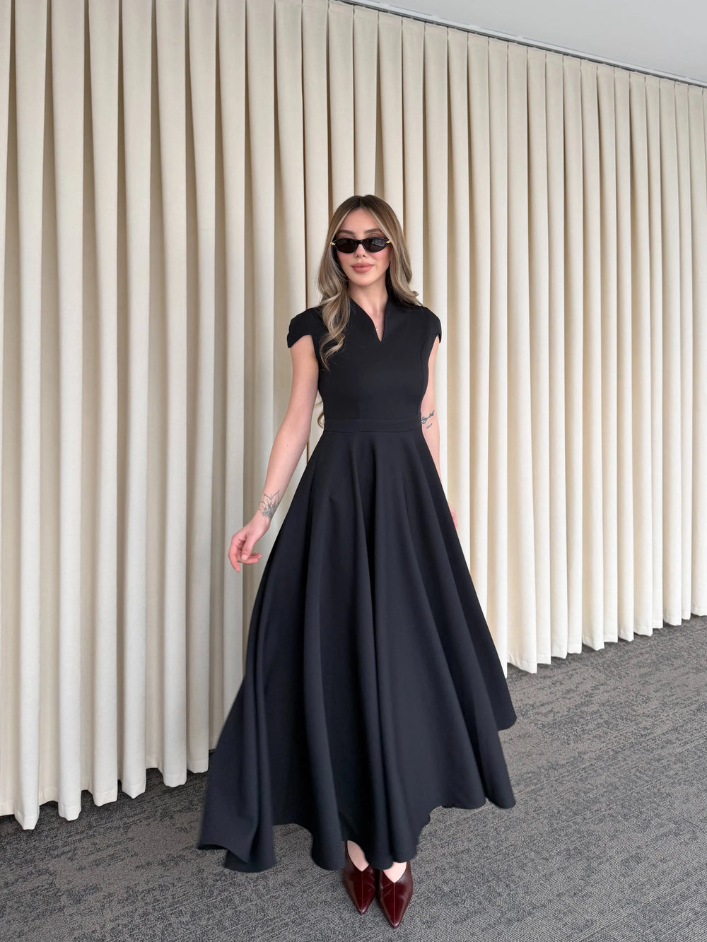 Siyah Mini V Yaka Elbise - 242480