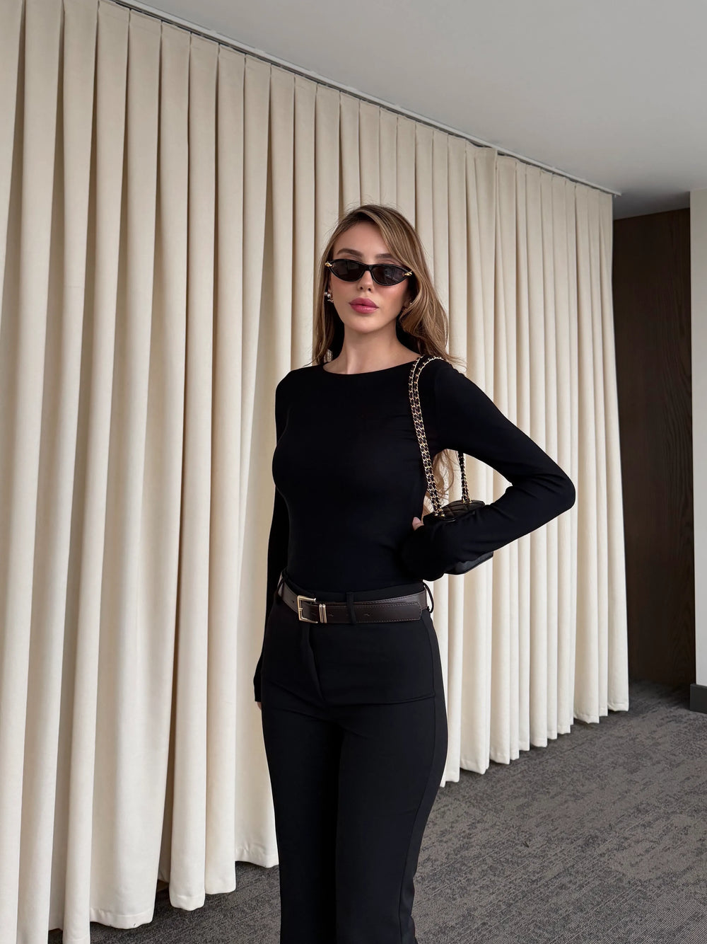 Siyah Bisiklet Yaka Uzun Kollu Body - 0098