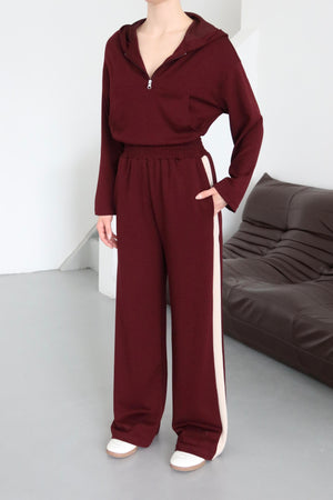 Bordo Kapüşonlu Garnili Takım