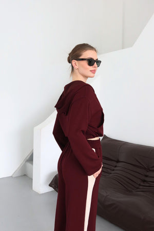 Bordo Kapüşonlu Garnili Takım