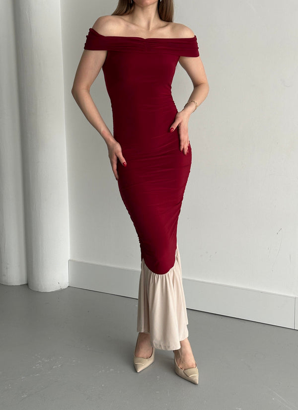 Bordo Kayık Yaka Fırfırlı Elbise