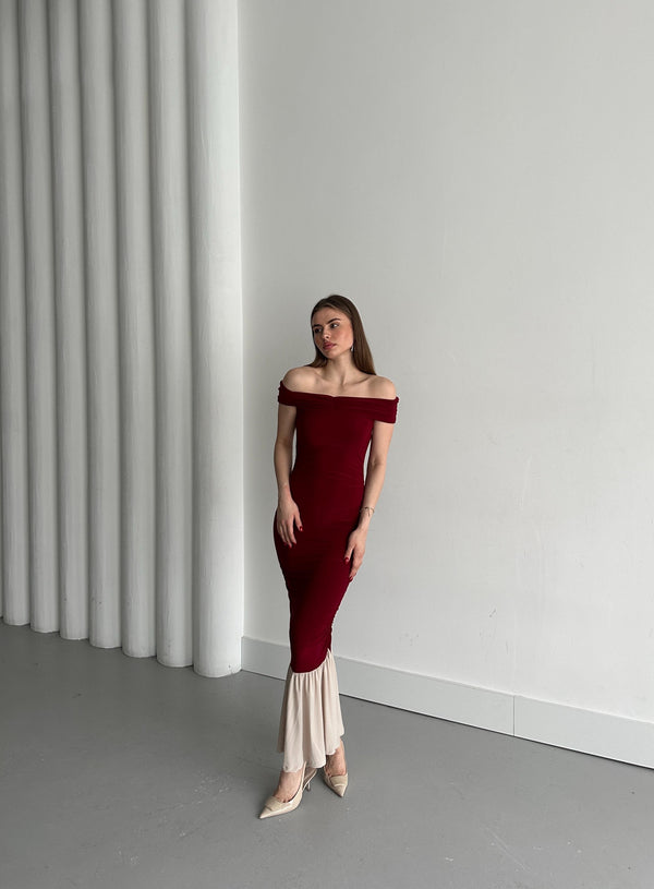 Bordo Kayık Yaka Fırfırlı Elbise