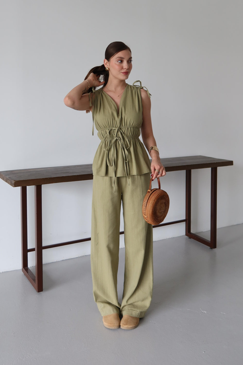 Çağla %100 Pamuk Omuz Bel Büzgülü Bluz Pantolon Takım