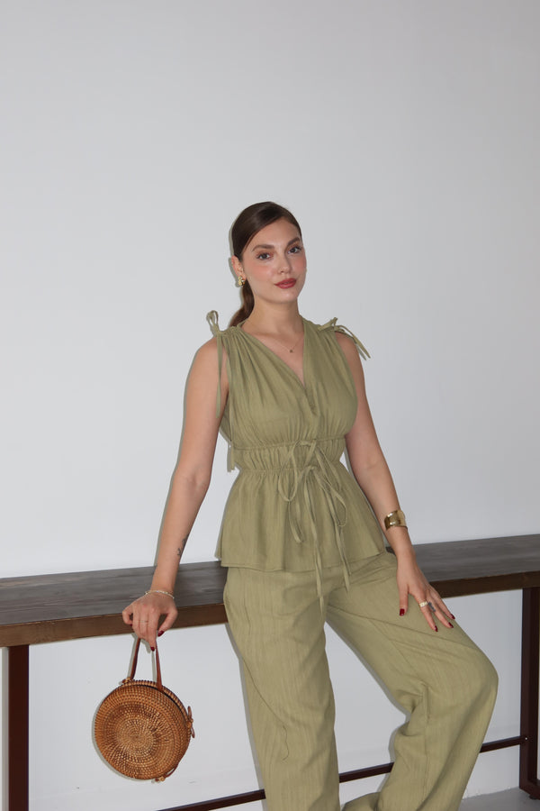 Çağla %100 Pamuk Omuz Bel Büzgülü Bluz Pantolon Takım