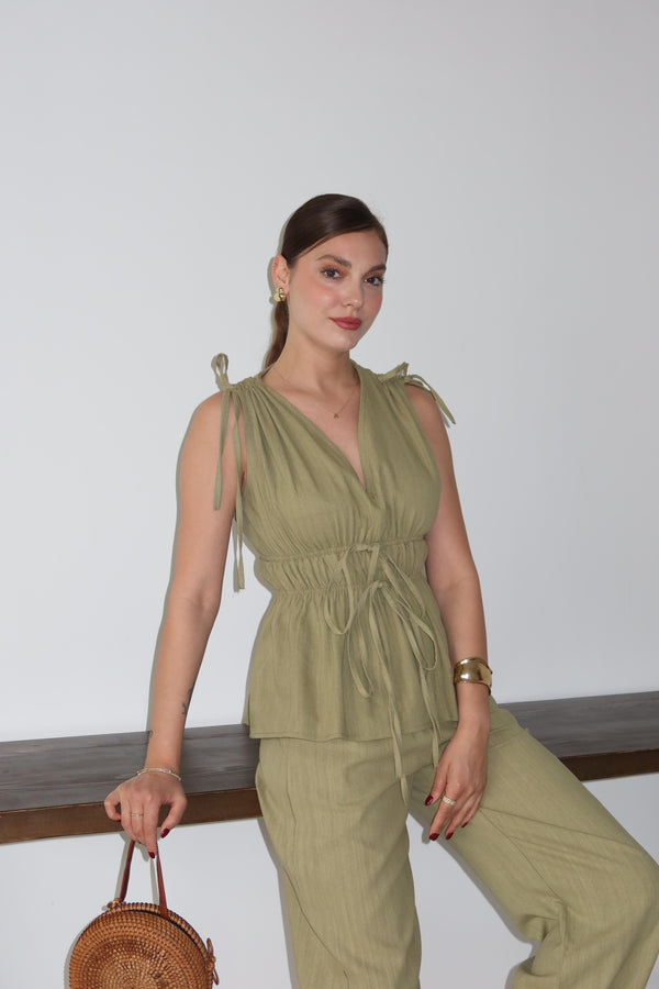 Çağla %100 Pamuk Omuz Bel Büzgülü Bluz Pantolon Takım