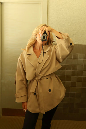 Camel Oversize Düşük Omuz Kısa Trenç - 9580