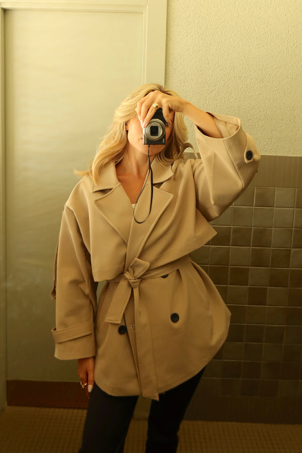 Camel Oversize Düşük Omuz Kısa Trenç - 9580