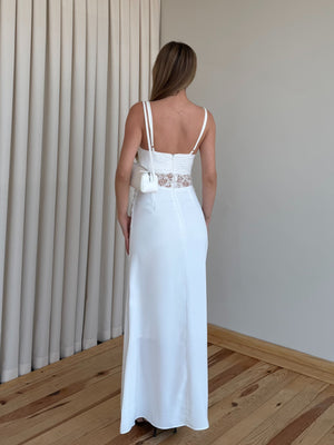Beyaz Beli Dantel Detaylı Elbise - 2494