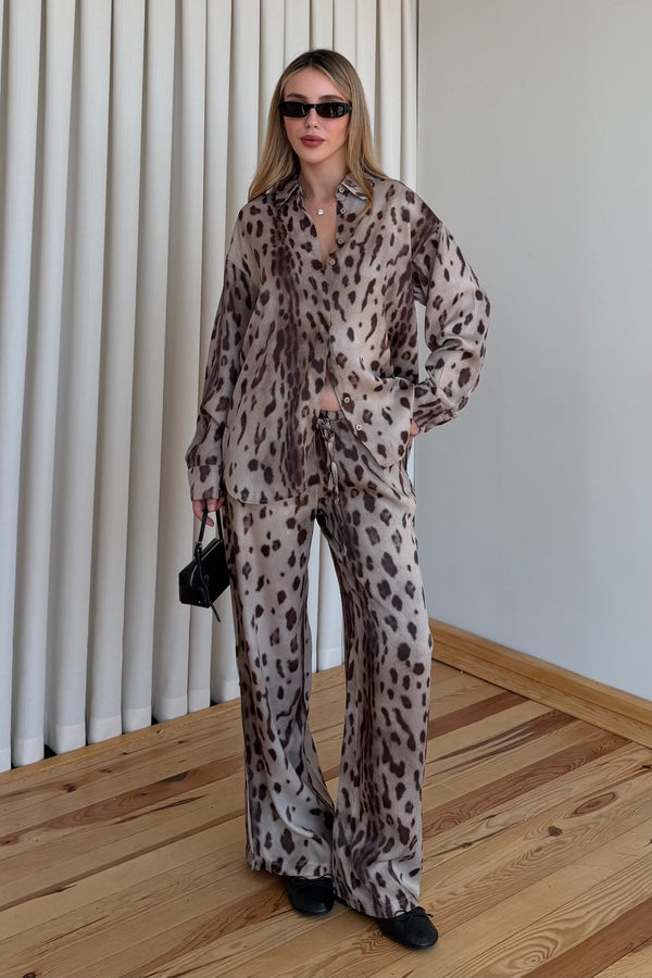 Kahve Leopar Desen Gömlek Pantolon Saten Takım - 906365