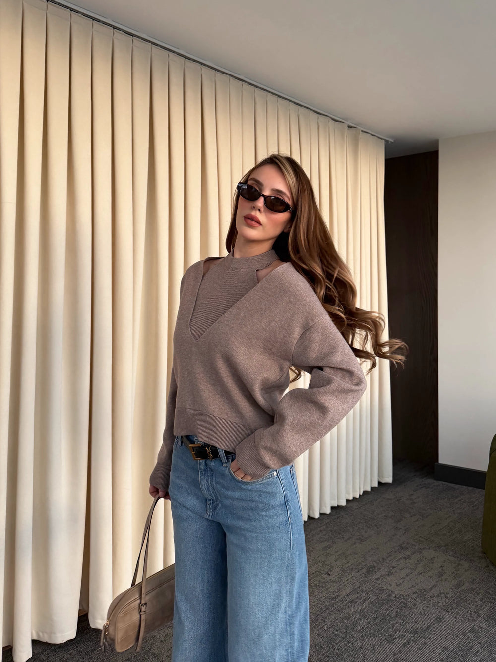 Bej İkili V Yaka Kazak - 251206