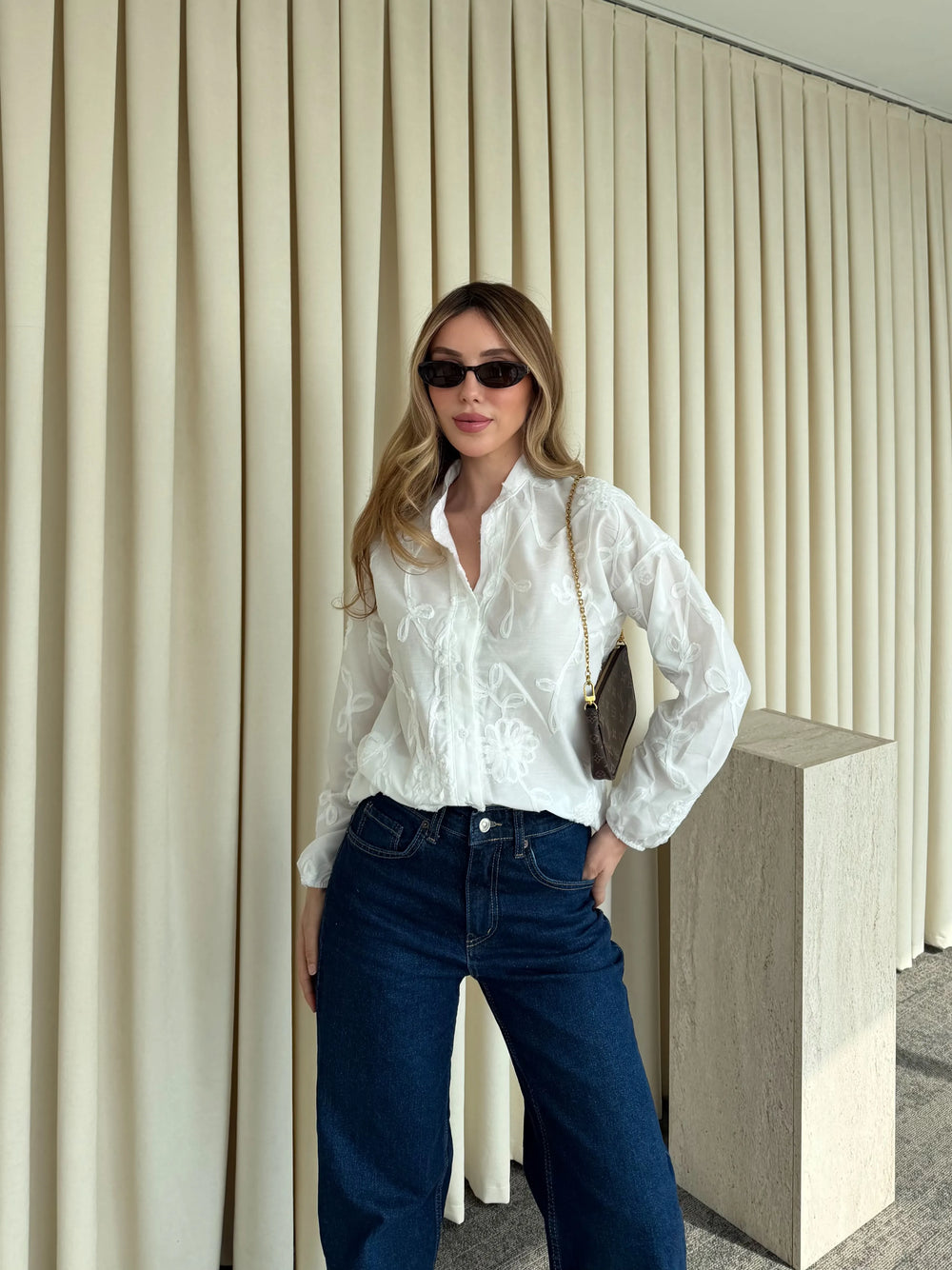 Ekru Kolu Lastikli Nakışlı Gömlek - 4231