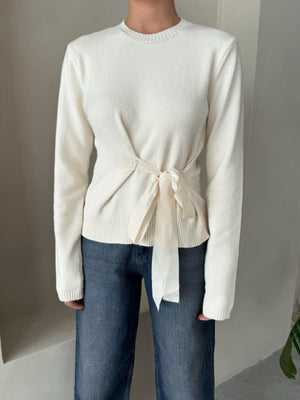 Ekru Miusa Ön Bağlamalı Tasarım Kazak