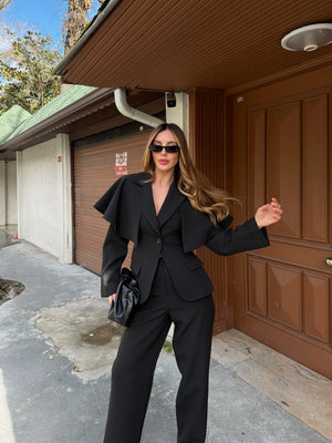 Siyah Pelerin Detaylı Ceket Pantolon Takım - 202604