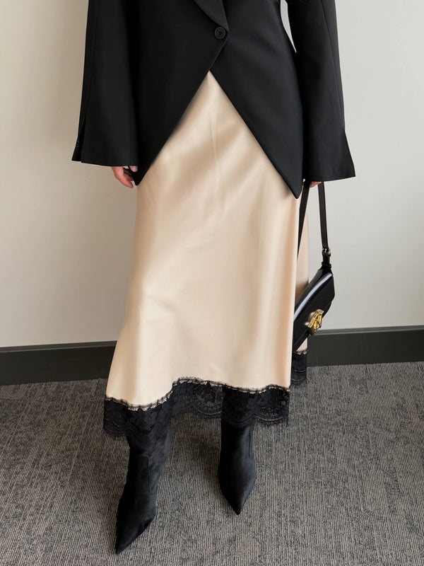 Bej Saten Etek Ucu Dantelli Etek - 50228