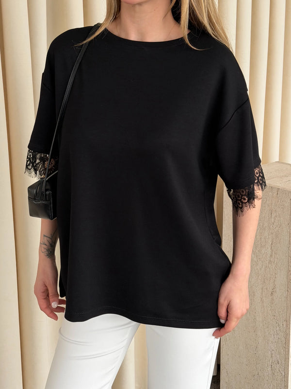 Siyah Sırt Dantel Detaylı Tshirt - 1073