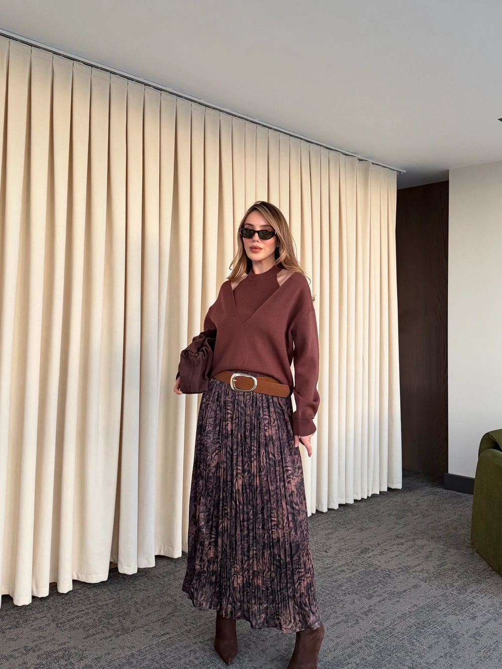 Kahverengi Piliseli Beli Lastikli Kemerli Etek - 3375