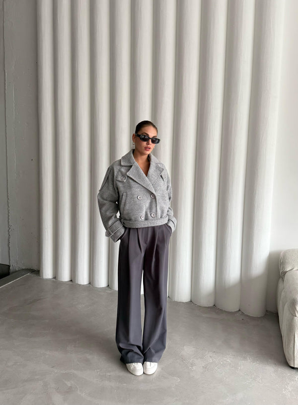 Gri Kısa Kemerli Kaşe Ceket
