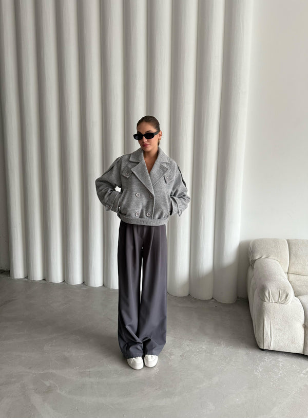 Gri Kısa Kemerli Kaşe Ceket