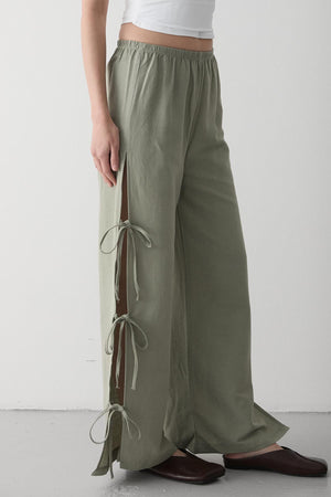 Haki %100 Pamuk Yan Yırtmaç Ve Bağlama Detaylı Pantolon