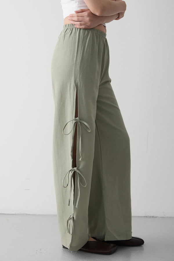 Haki %100 Pamuk Yan Yırtmaç Ve Bağlama Detaylı Pantolon