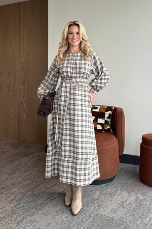 Taş Ekoseli Kuşaklı Uzun Elbise - 1235