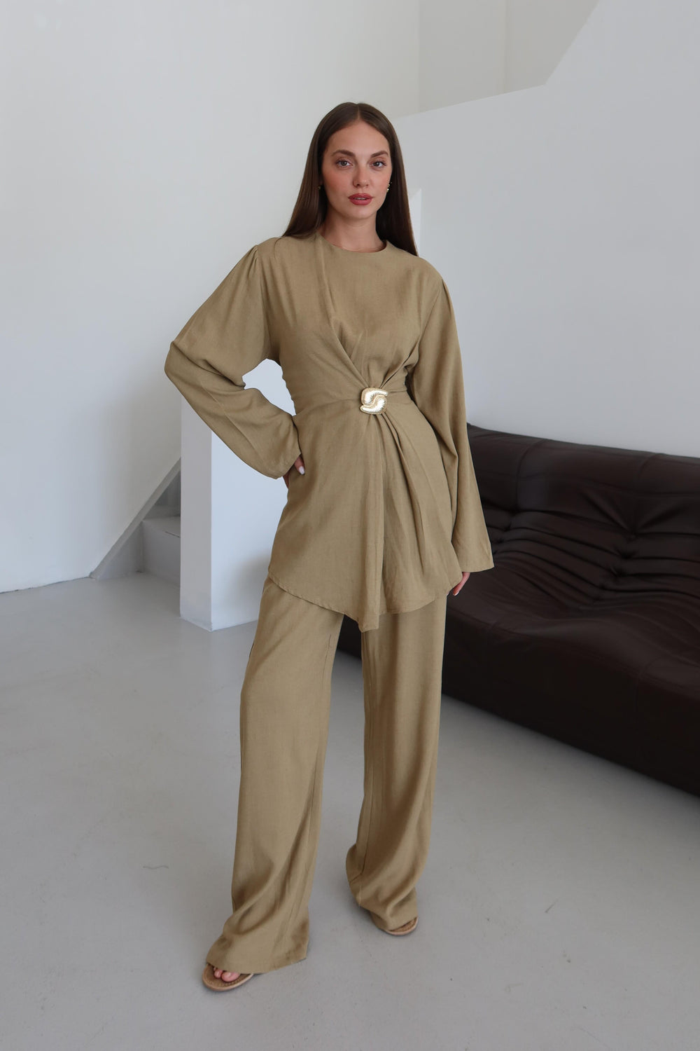 Haki Gold Broşlu Bluz Pantolon Takım