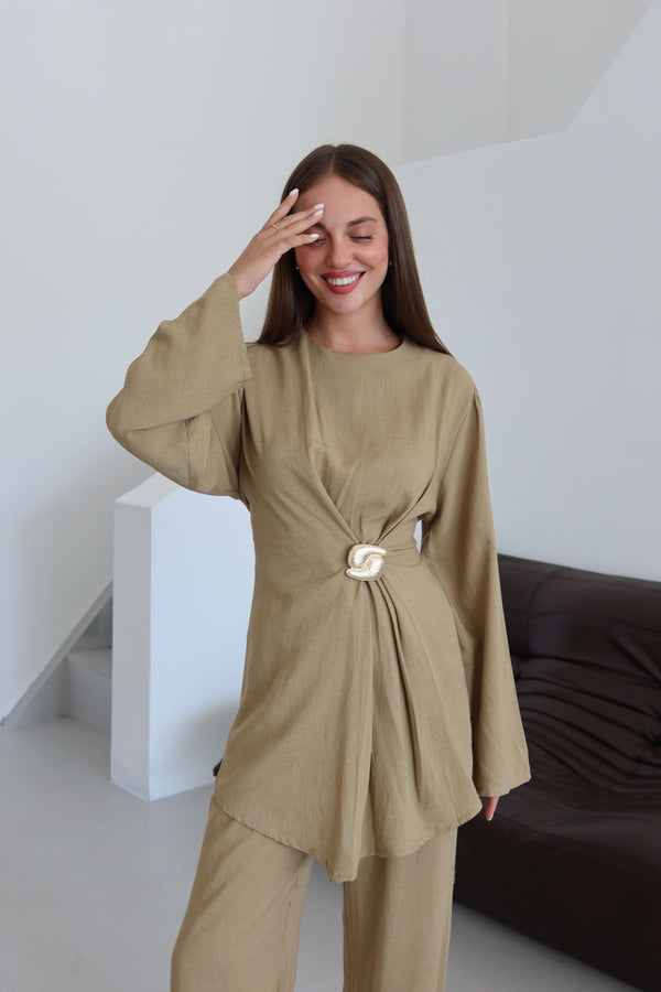 Haki Gold Broşlu Bluz Pantolon Takım