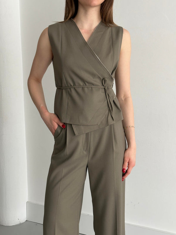 Haki Kruvaze Yaka Yelek Pantolon Takım