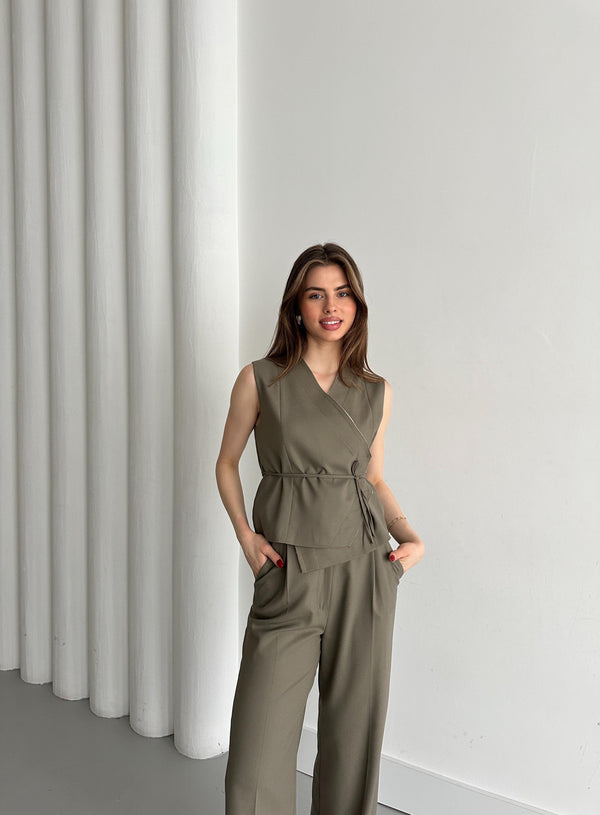 Haki Kruvaze Yaka Yelek Pantolon Takım