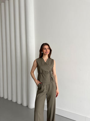 Haki Kruvaze Yaka Yelek Pantolon Takım