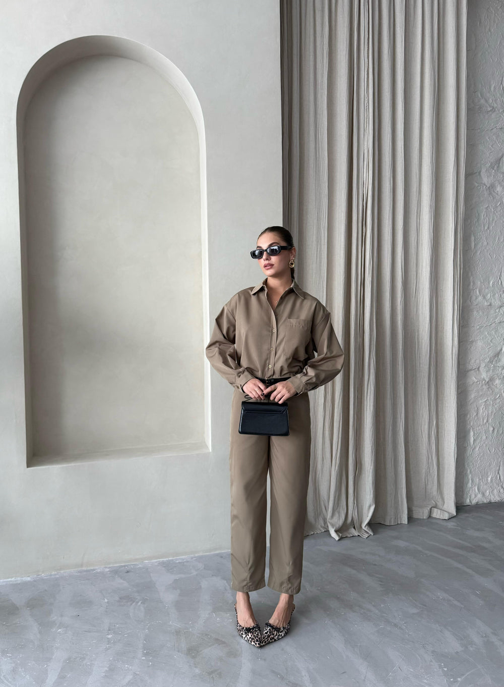 Haki Merlin Kemerli Gömlek Pantolon Takım