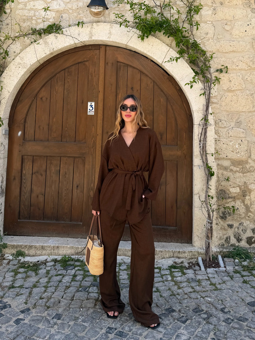 Kahverengi Tek Düğmeli Kuşaklı Kimono Takım - 007