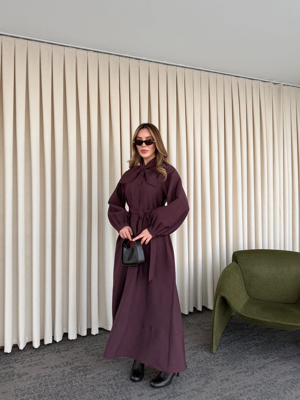 Mürdüm Yakası Fiyonk Detaylı Elbise- 2001